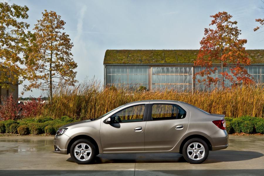  Renault Symbol 2012 года  (фото 11 из 18)